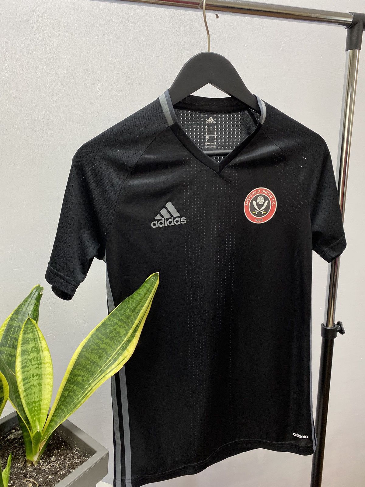 Puma × Vintage Adidas Sheffield United Training Soccer Jersey Football Size US S / EU 44-46 / 1 - 2 Thumbnail