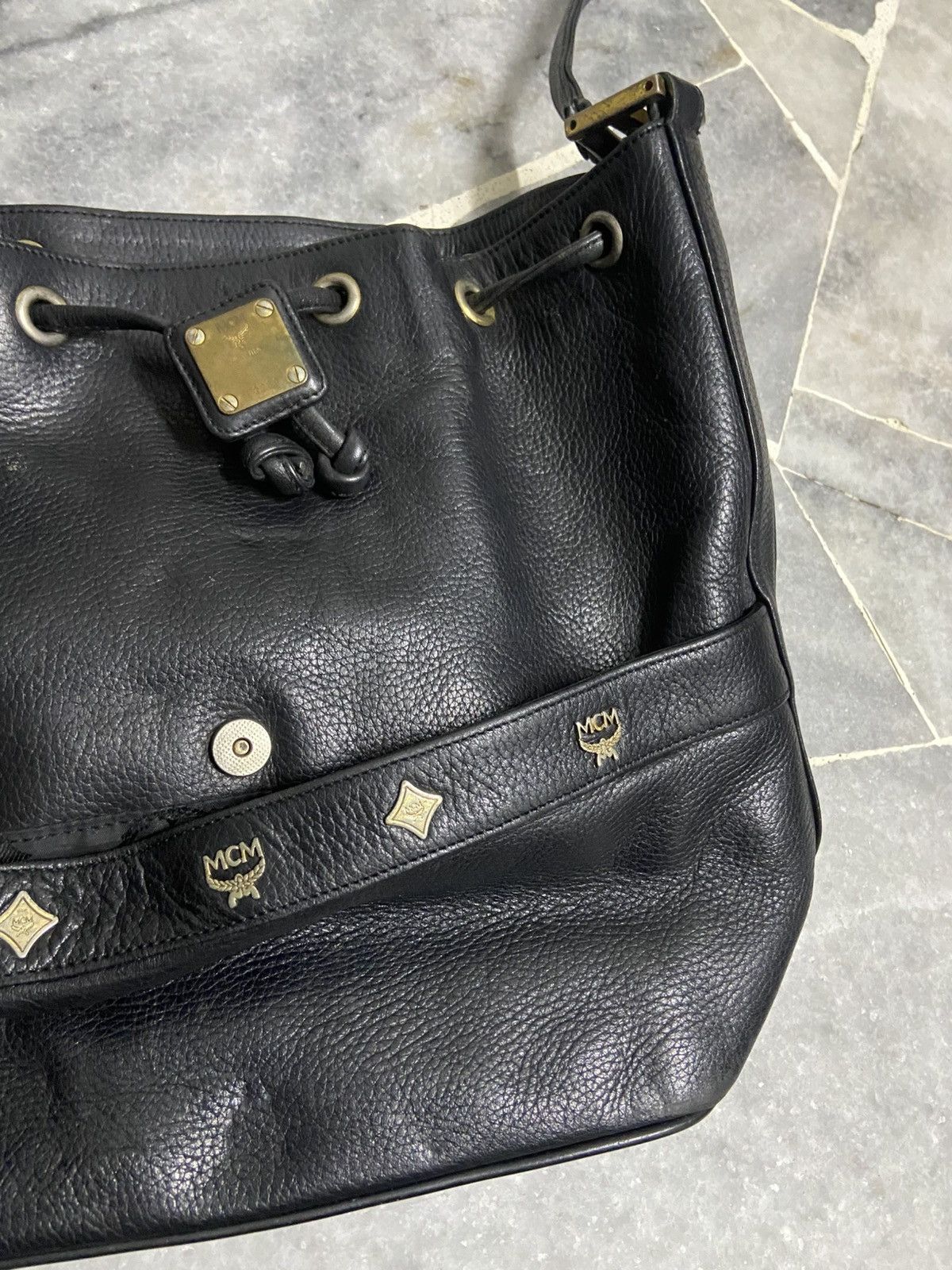 MCM MCM Vintage Black Leather Bag Size ONE SIZE - 8 Thumbnail
