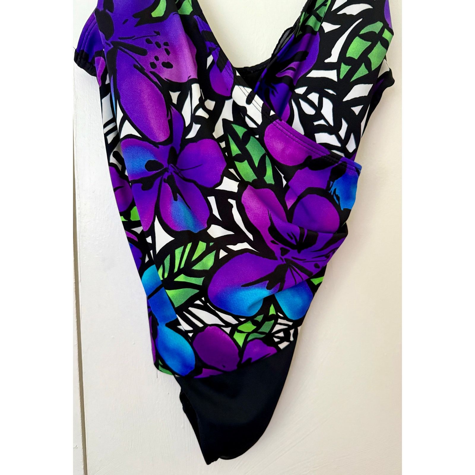 Vintage Vintage Robby Len Purple Black Floral One Piece Swim Suit 12 Size ONE SIZE - 4 Thumbnail