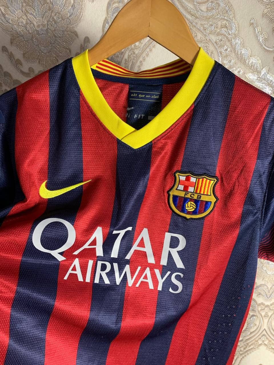 Nike Vintage Nike FC Barcelona Spain Soccer Jersey Neymar Size US S / EU 44-46 / 1 - 5 Thumbnail