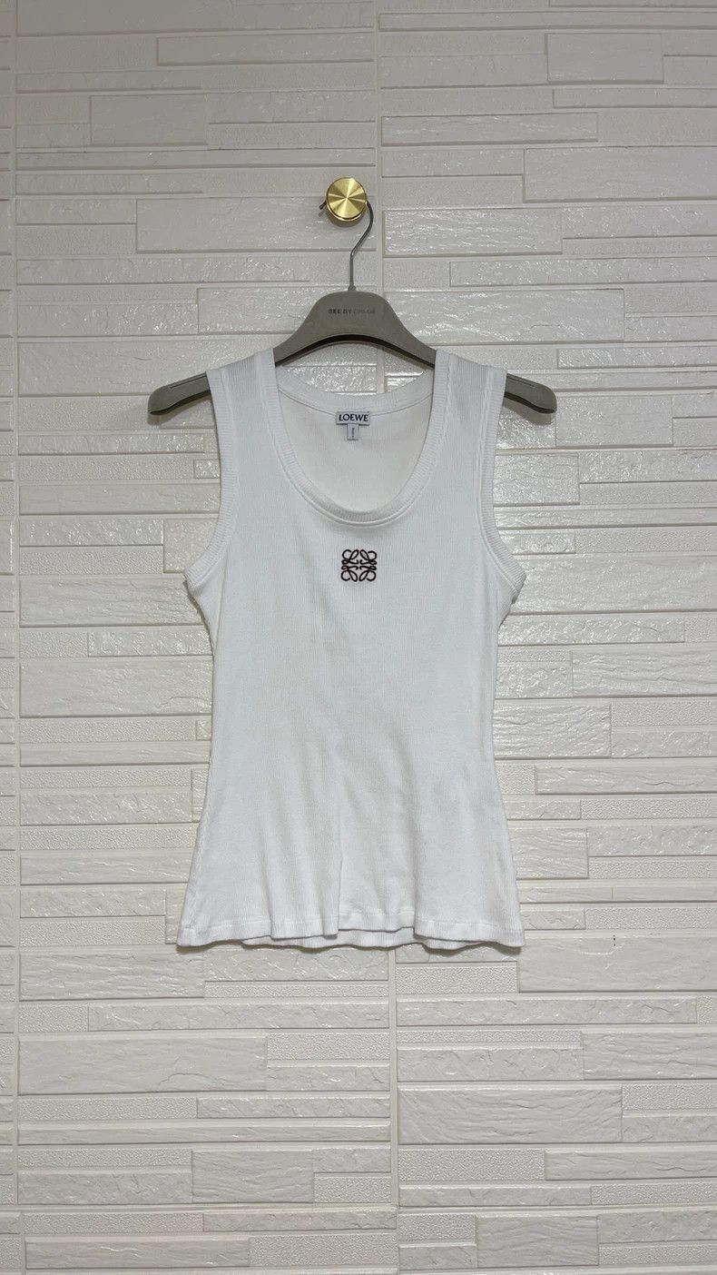 Loewe LOEWE White embroidered logo on back Size M / US 6-8 / IT 42-44 - 1 Thumbnail