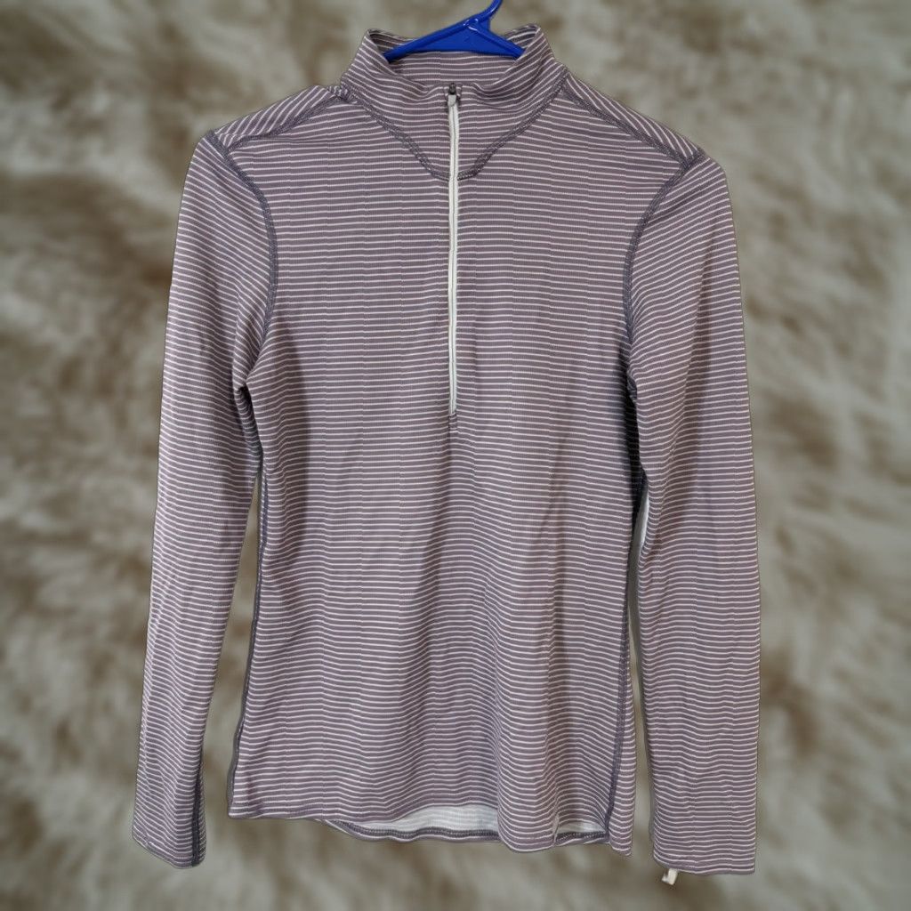 Patagonia Patagonia Capilene Pullover S Women Purple 1/4 Zip Mock Neck Lightweight Polyester Activewear Size S / US 4 / IT 40 - 1 Thumbnail