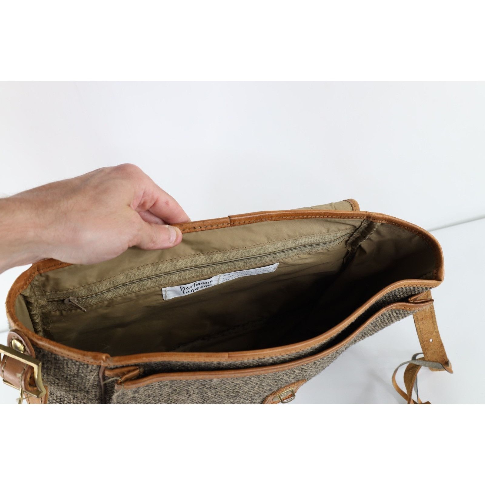 Vintage Vintage 70s 80s Streetwear Wool Tweed Leather Messenger Bag Size ONE SIZE - 11 Thumbnail