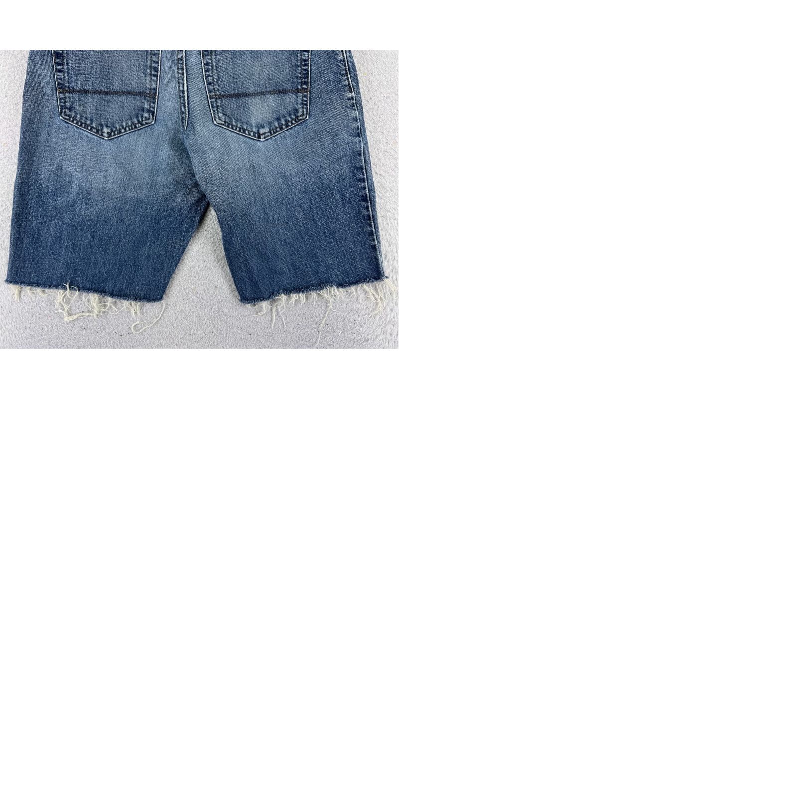 Old Navy Old Navy Shorts Womens 32 Blue Denim Jean Cutoff High Rise 100% Cotton 31x10 Size 24" / US 00 / IT 34 - 10 Thumbnail