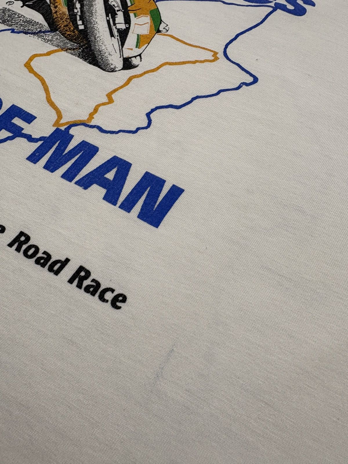 Vintage Vintage 90s Isle of Man TT Motorcycle Racing T-Shirt Moto Size US XL / EU 56 / 4 - 4 Thumbnail
