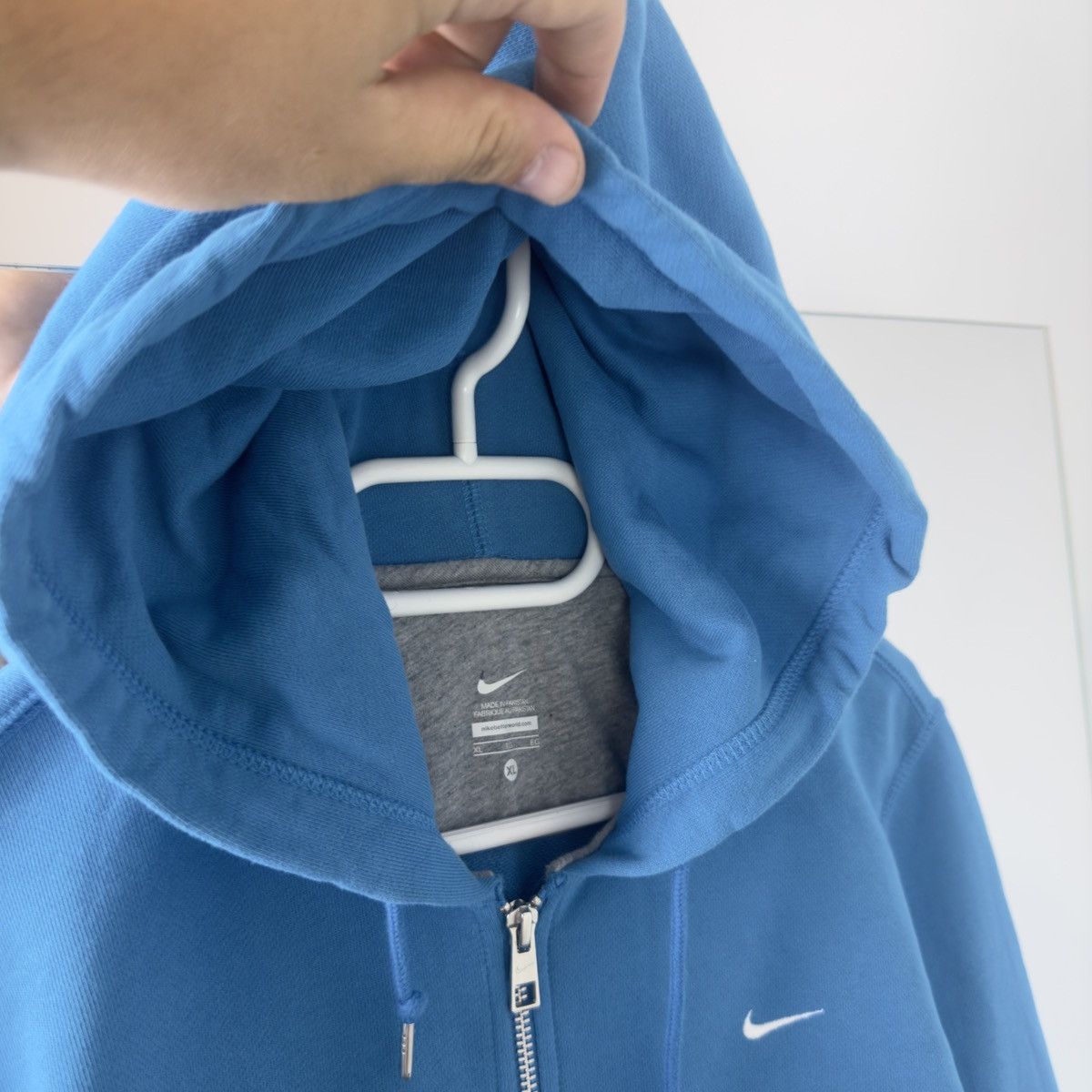 Nike Nike Vintage Zip Up Hoodie Mini Swoosh Y2K Style Size US XL / EU 56 / 4 - 4 Thumbnail