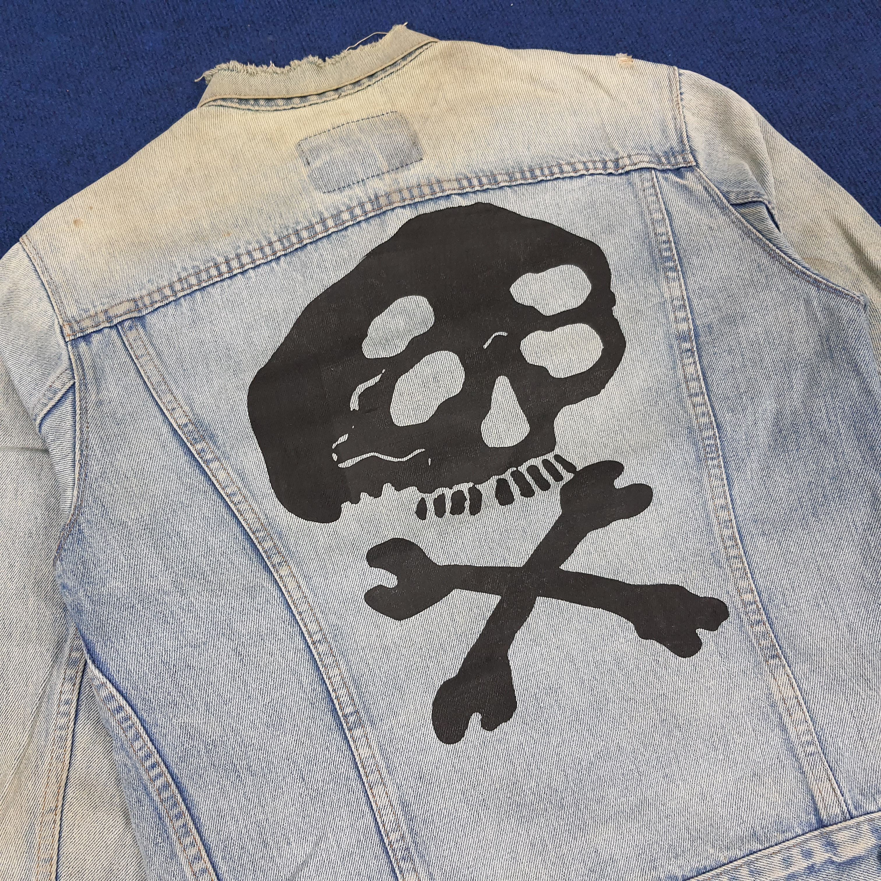 Levi's × Vintage Vintage Levi's Custom Skull Logo Denim Jacket Size US S / EU 44-46 / 1 - 2 Thumbnail