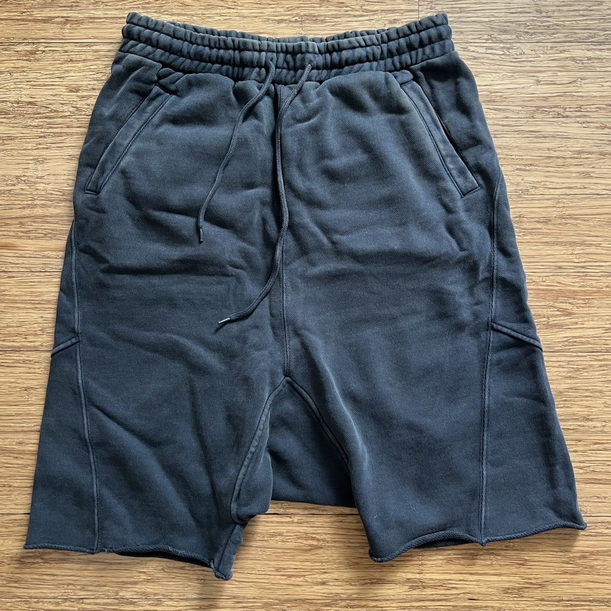 Entire Studios entire studios heavy drop shorts (size - s) Size US 30 / EU 46 - 1 Thumbnail