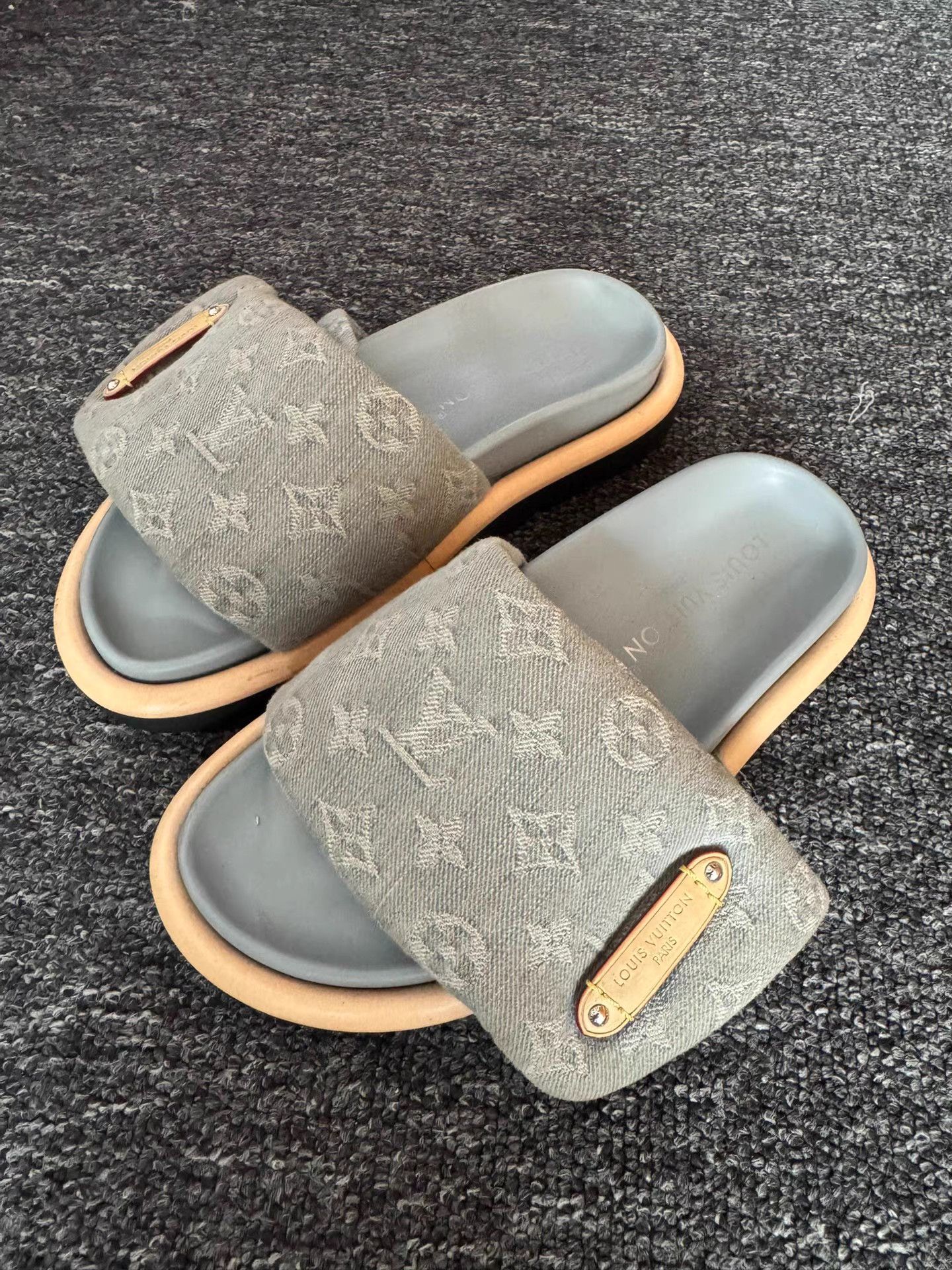 Louis Vuitton LOUIS VUITTON Pool Pillow Comfort Denim Mules K13 Size US 7 / IT 37 - 1 Thumbnail
