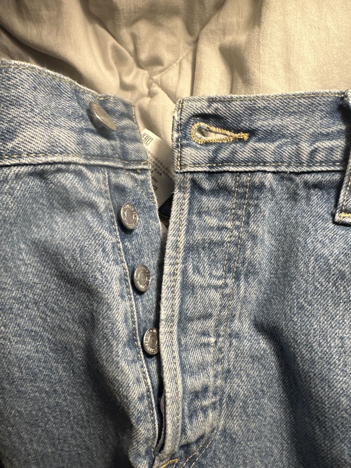 Levi's × Vetements Levi X Vetements 1/1 501 jeans Size US 28 / EU 44 - 16 Thumbnail