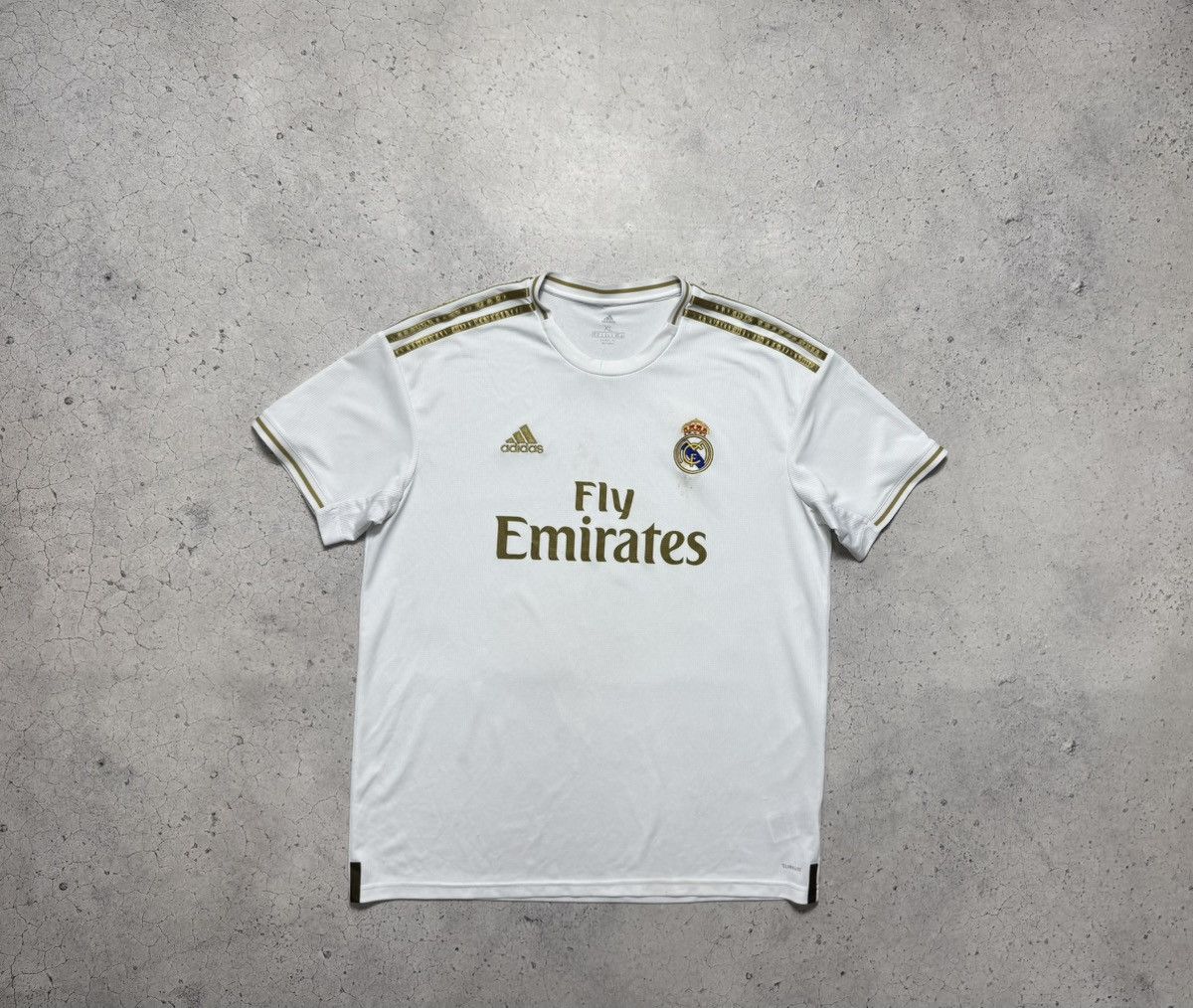 Adidas Adidas FC Real Madrid 2019/2020 Vintage Soccer Jersey Size US XL / EU 56 / 4 - 1 Thumbnail