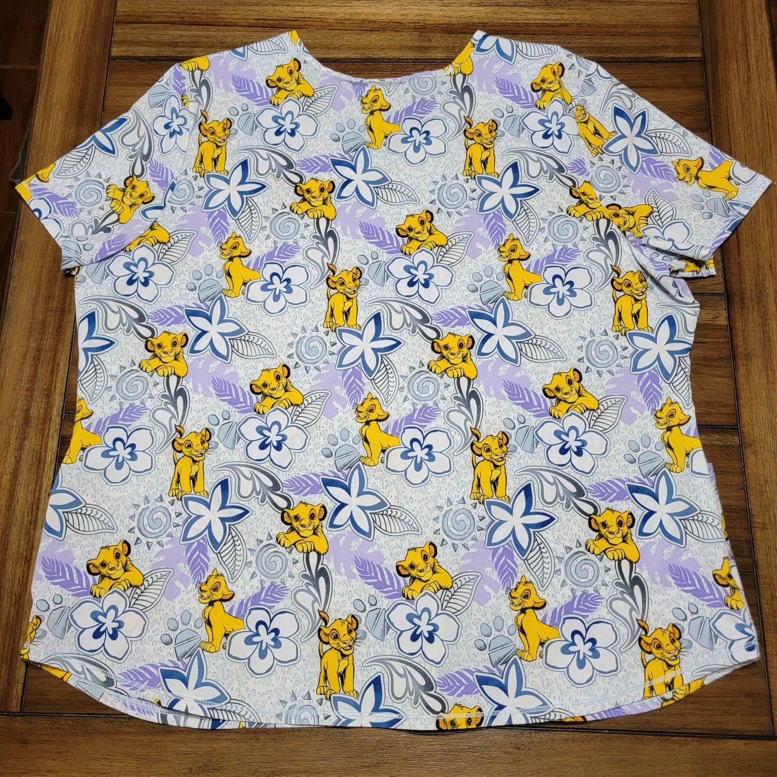 Disney Disney's Simba White Floral Scrub Top - Size 2XL Size XXL / US 16-18 / IT 52-54 - 3 Thumbnail