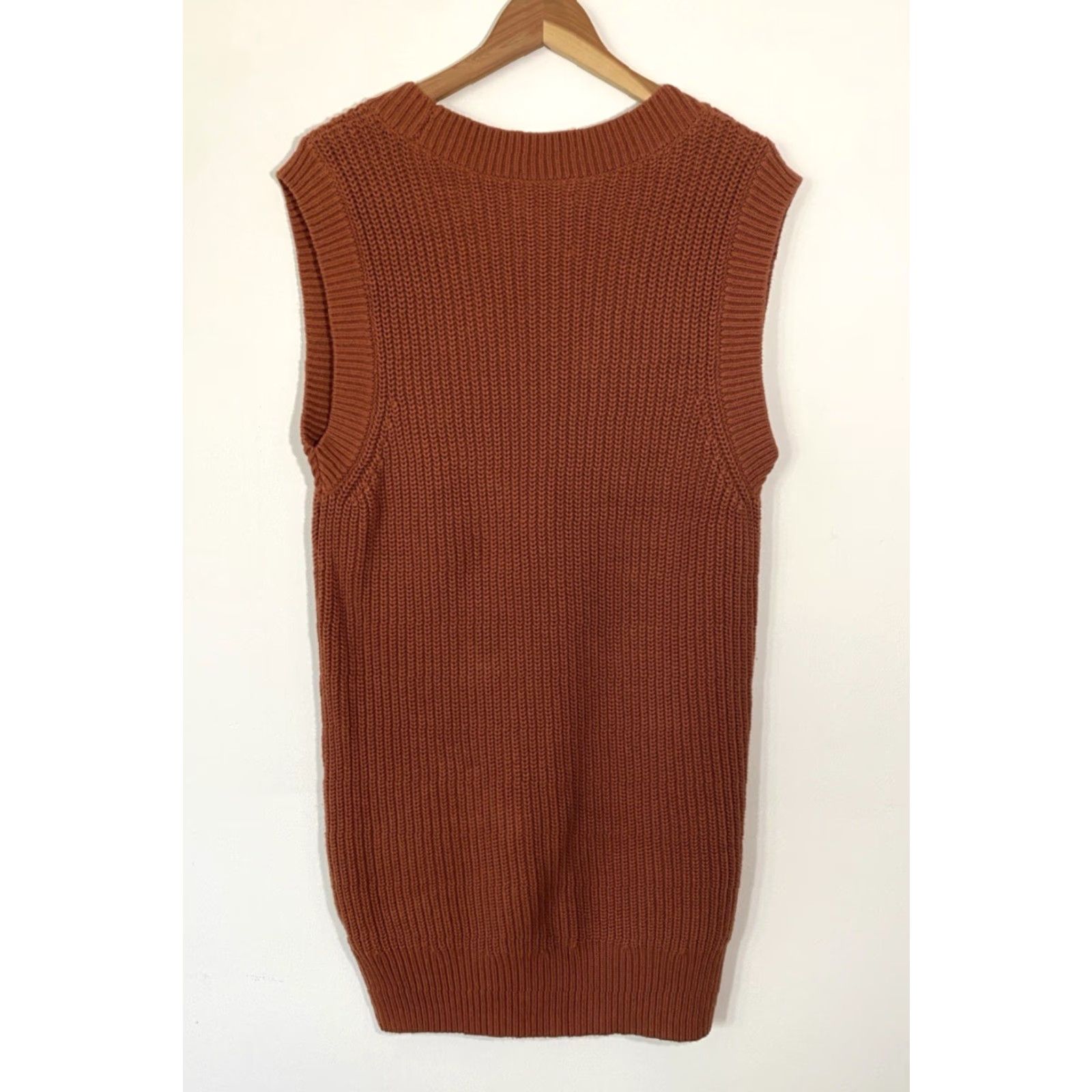 Abercrombie & Fitch VINTAGE Abercrombie & Fitch Knit Sweater Dress V-Neck Sleeveless Sz MT Women’s Dress Rust Cotton Blend Tall M Size M / US 6-8 / IT 42-44 - 3 Thumbnail