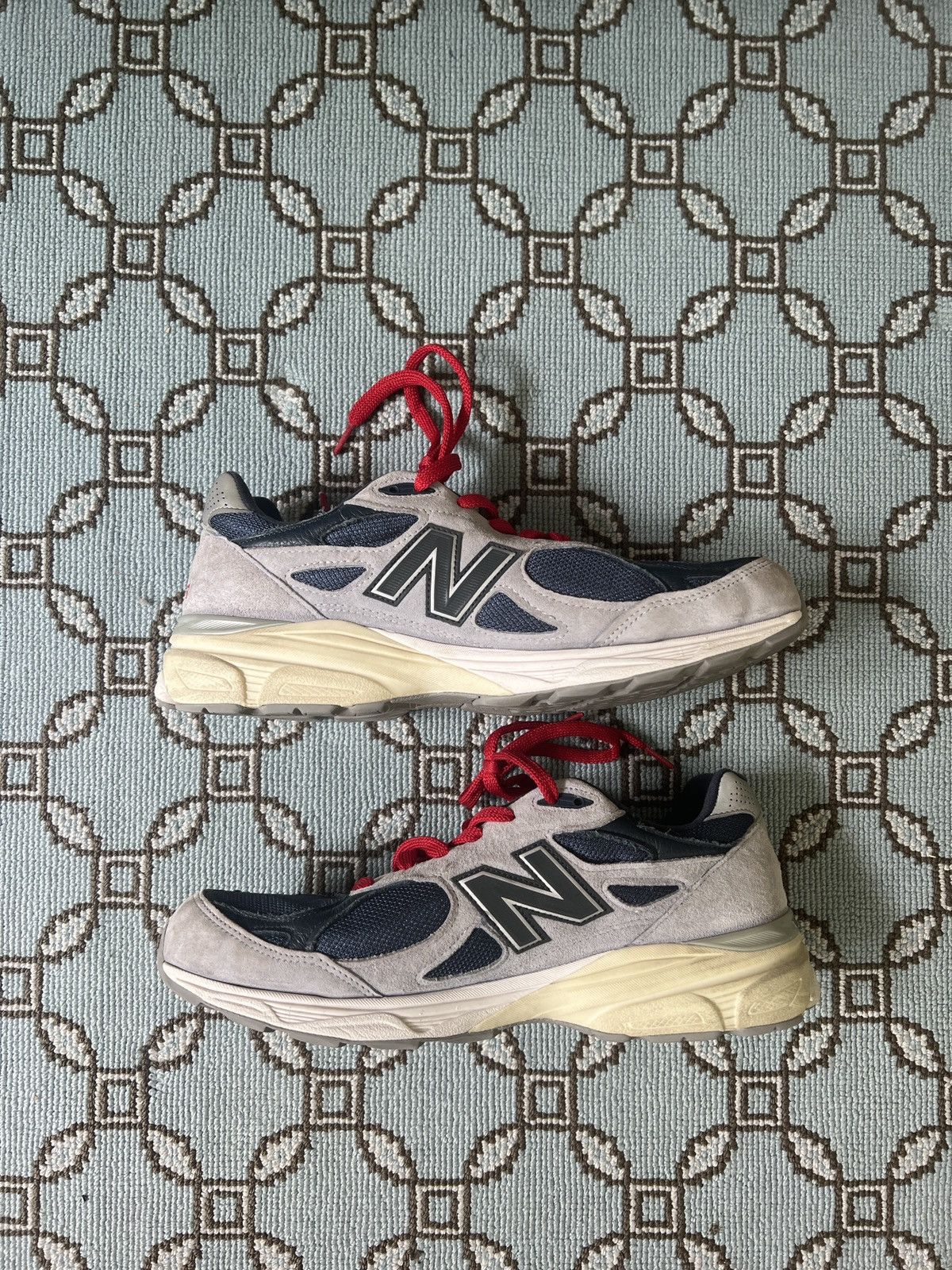 image of New Balance x No Vacancy Inn 990V3 Shoes in Navy, Men's (Size 11)