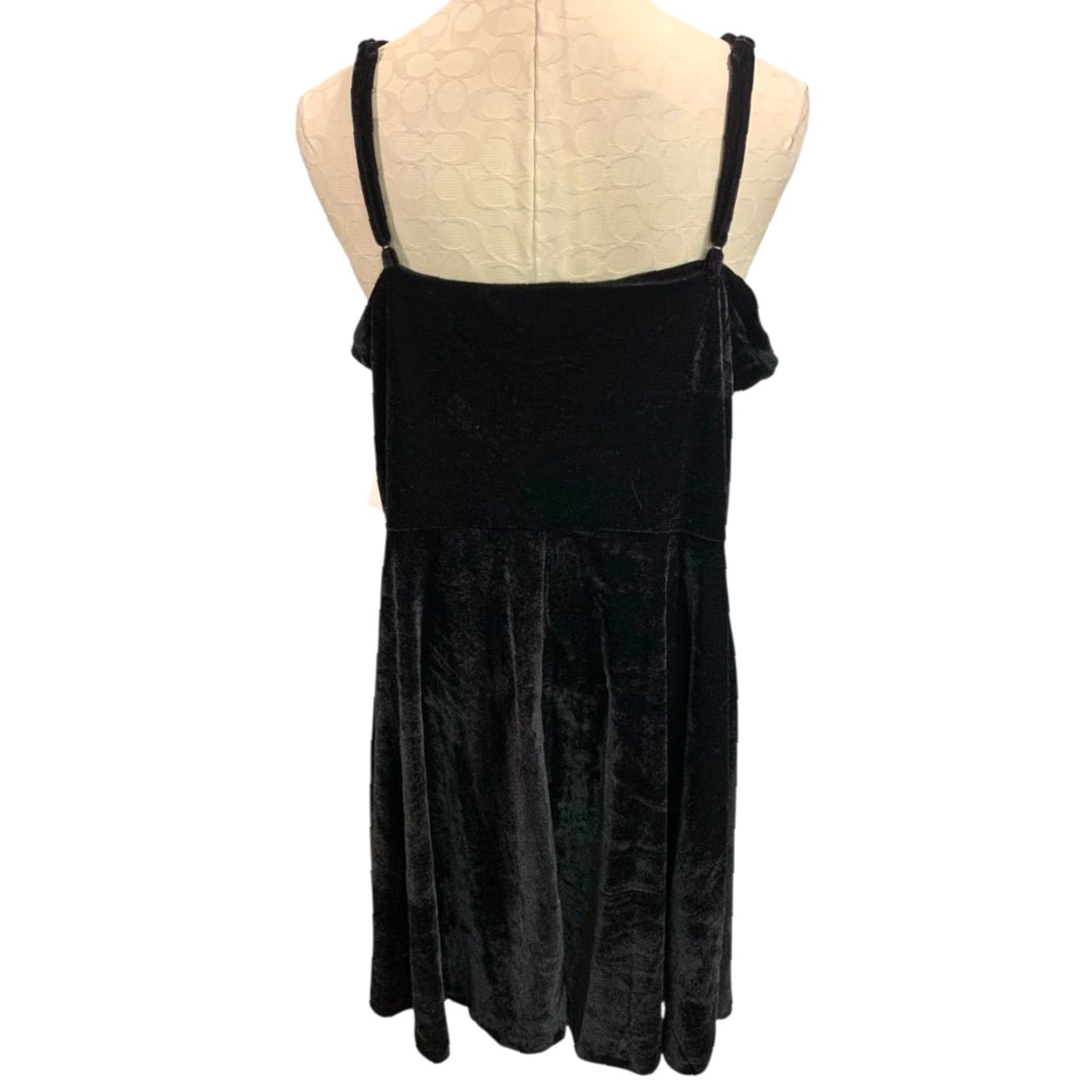 Joe Boxer VINTAGE Joe Boxer Velour Dress Spaghetti Strap Junior Womens 2X Knee Length Black New Size XXL / US 16-18 / IT 52-54 - 7 Thumbnail