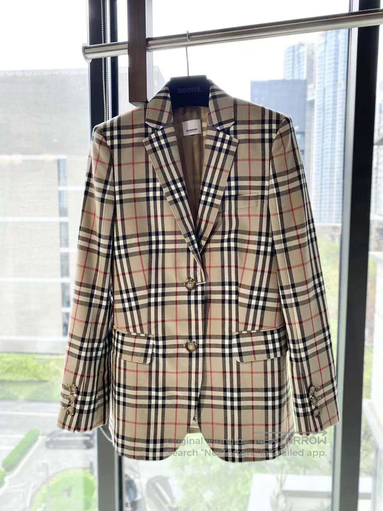 Burberry Burberry Classic plaid blazer| Size XXS / US 00 / IT 34 - 2 Thumbnail