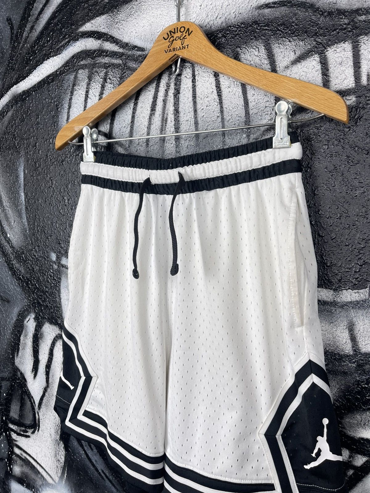 Jordan Brand Jordan Dri-Fit Sport Diamond Mesh Shorts Men’s Size S Size US 29 - 5 Thumbnail