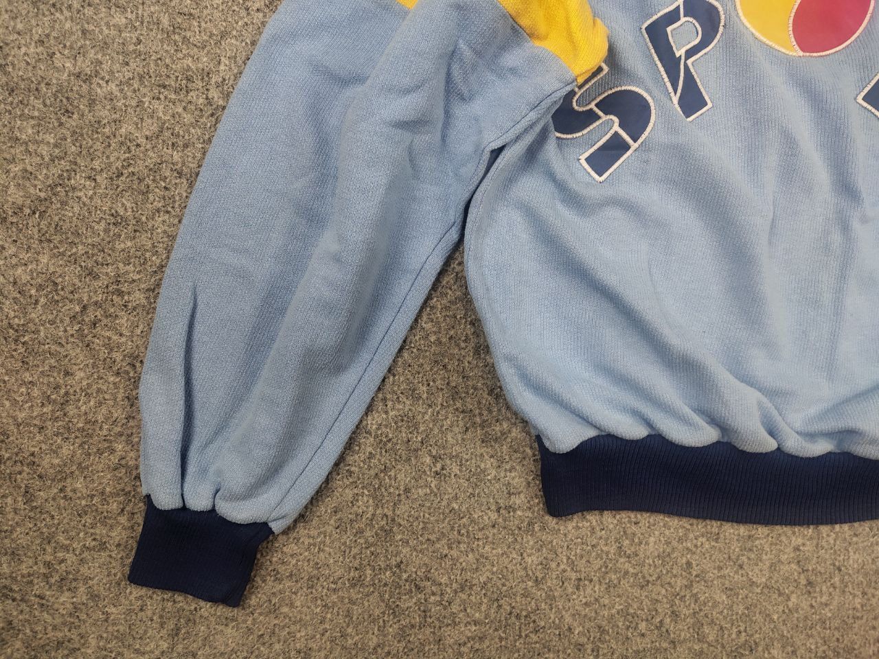 Vintage Vintage 80's Golden Cup ping pong Logo Sport Sweatshirt Size US M / EU 48-50 / 2 - 3 Thumbnail