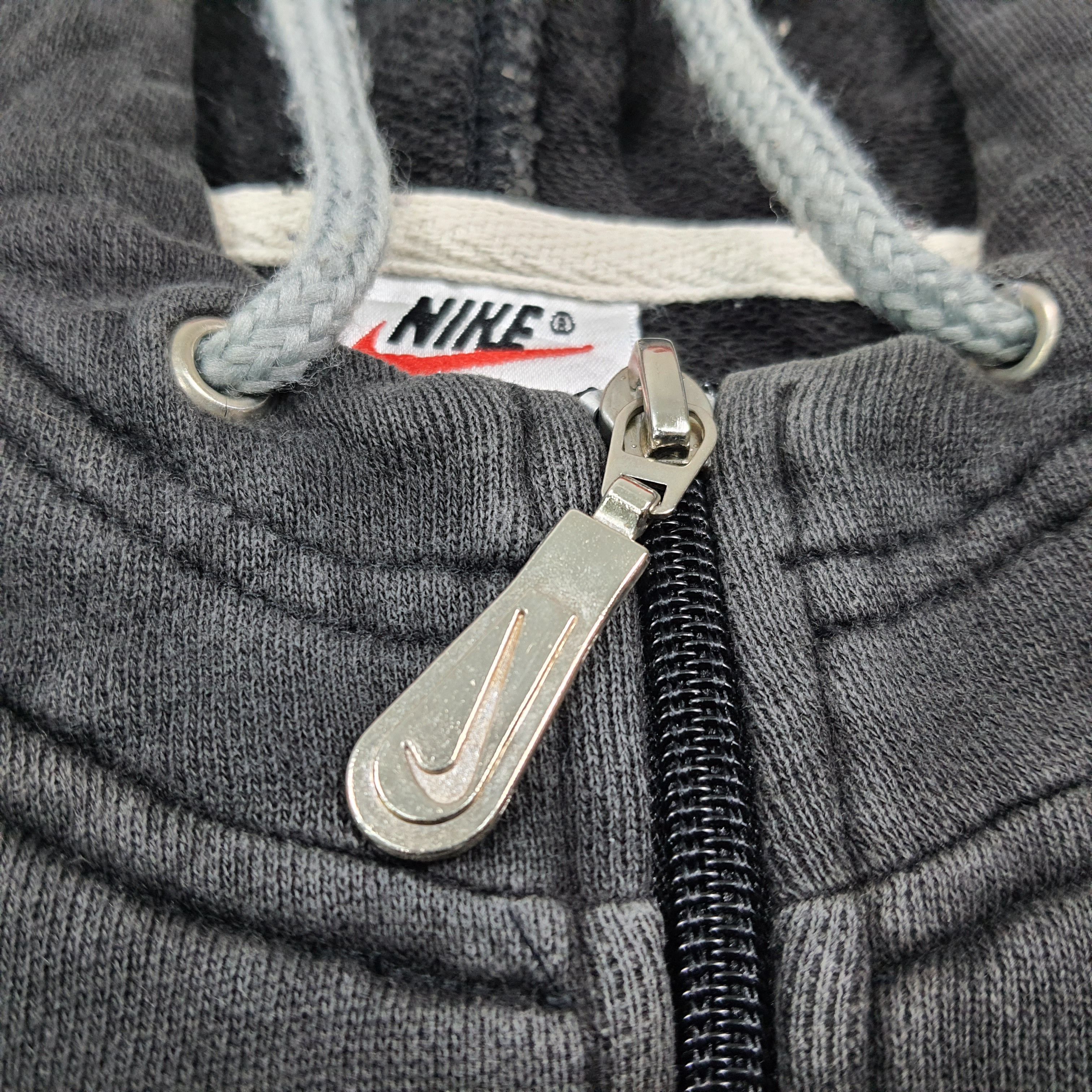 Nike Vintage Nike Hoodie Half Zipper Hoodie C288N25 Size US M / EU 48-50 / 2 - 4 Thumbnail