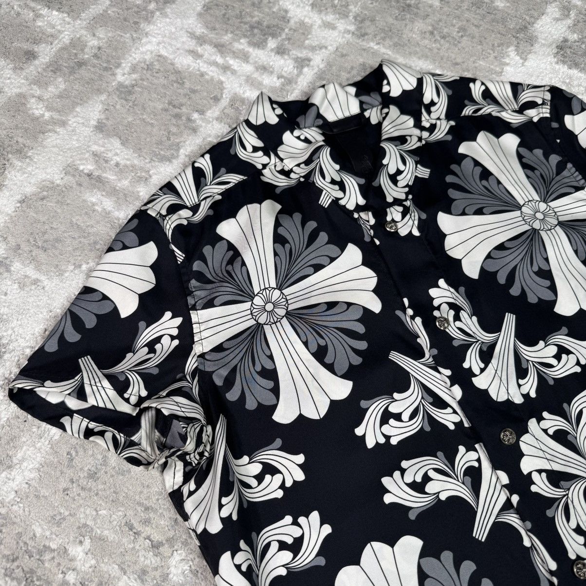 Chrome Hearts Silk plus cross button up short sleeve shirt Size US M / EU 48-50 / 2 - 5 Thumbnail