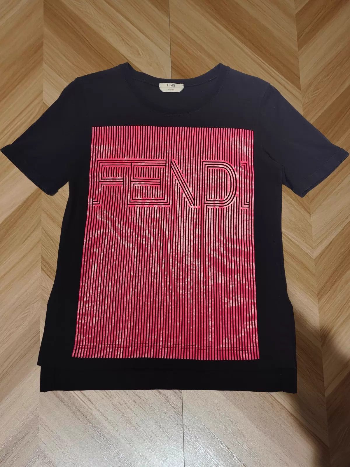 Fendi Fendi Women's 99 New Flawless 36 Short-Sleeve T-Shirt Size XS / US 0-2 / IT 36-38 - 1 Thumbnail