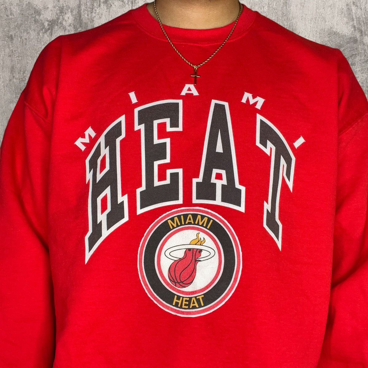 NBA × Vintage Vintage 90s Miami Heat crewneck sweatshirt cstm Size US L / EU 52-54 / 3 - 7 Thumbnail