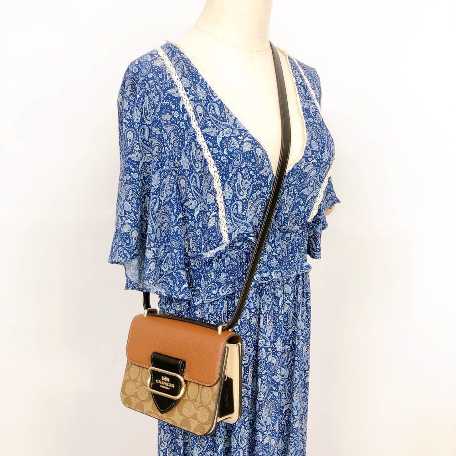image of Coach Cl462 Morgan Square In Colorblock Sig In Khaki in Brown, Women's