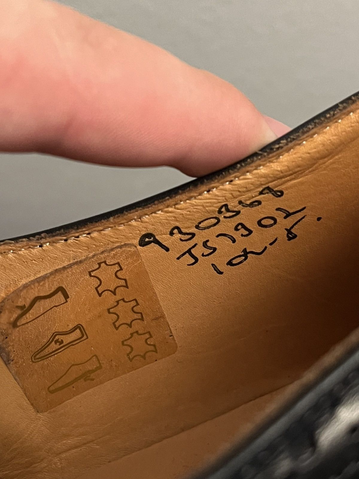 Leather × Tricker's TRICKERS BOURTON DERBY BROGUE BLACK CALF LEATHER SHOES Size US 12.5 / EU 45-46 - 6 Thumbnail