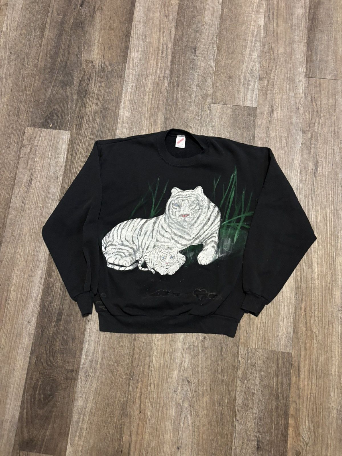 Jerzees Vintage 90s White Tiger Distressed Nature Crewneck Size US L / EU 52-54 / 3 - 1 Thumbnail