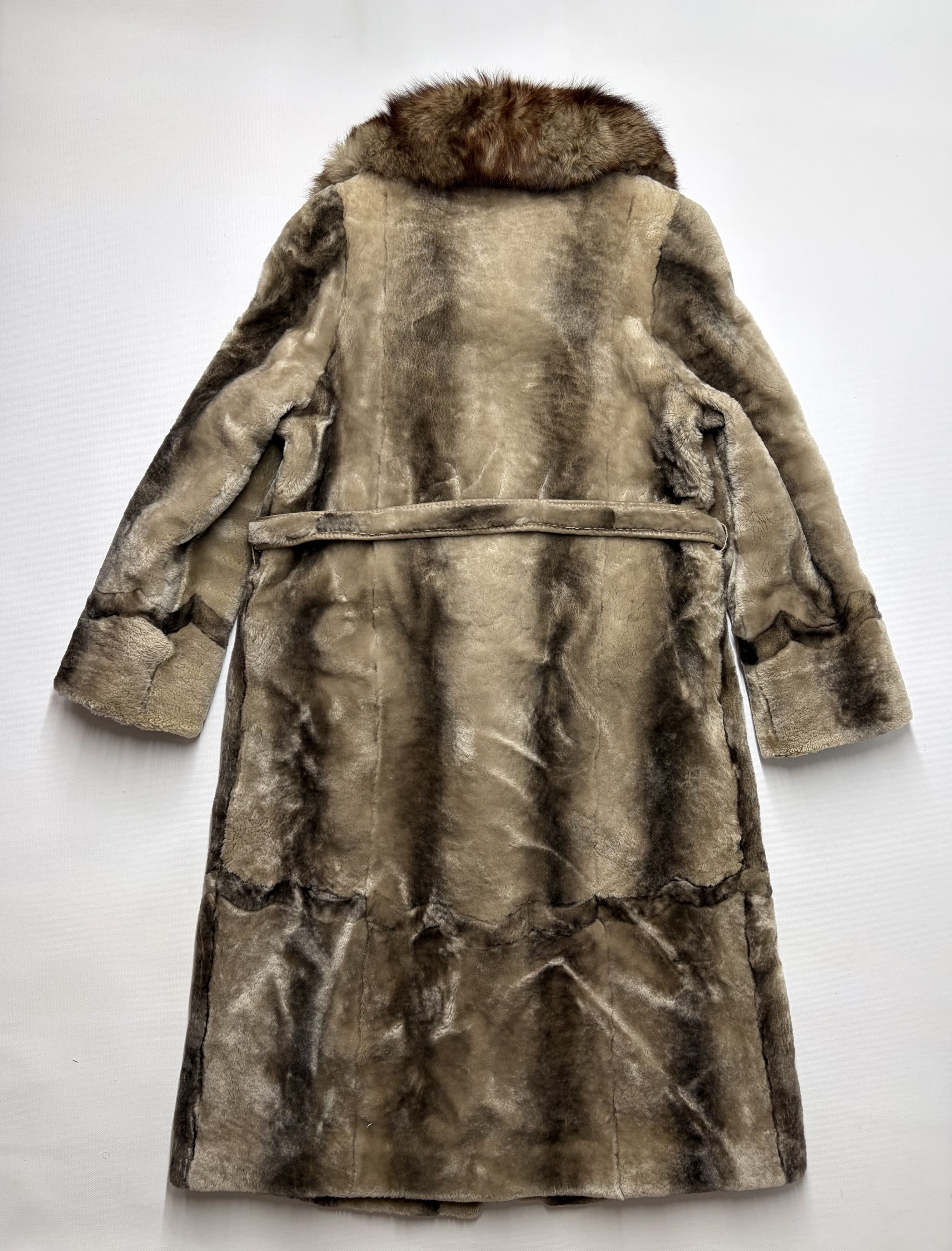 Vintage Vintage Long Real Fur coat Size L / US 10 / IT 46 - 11 Thumbnail