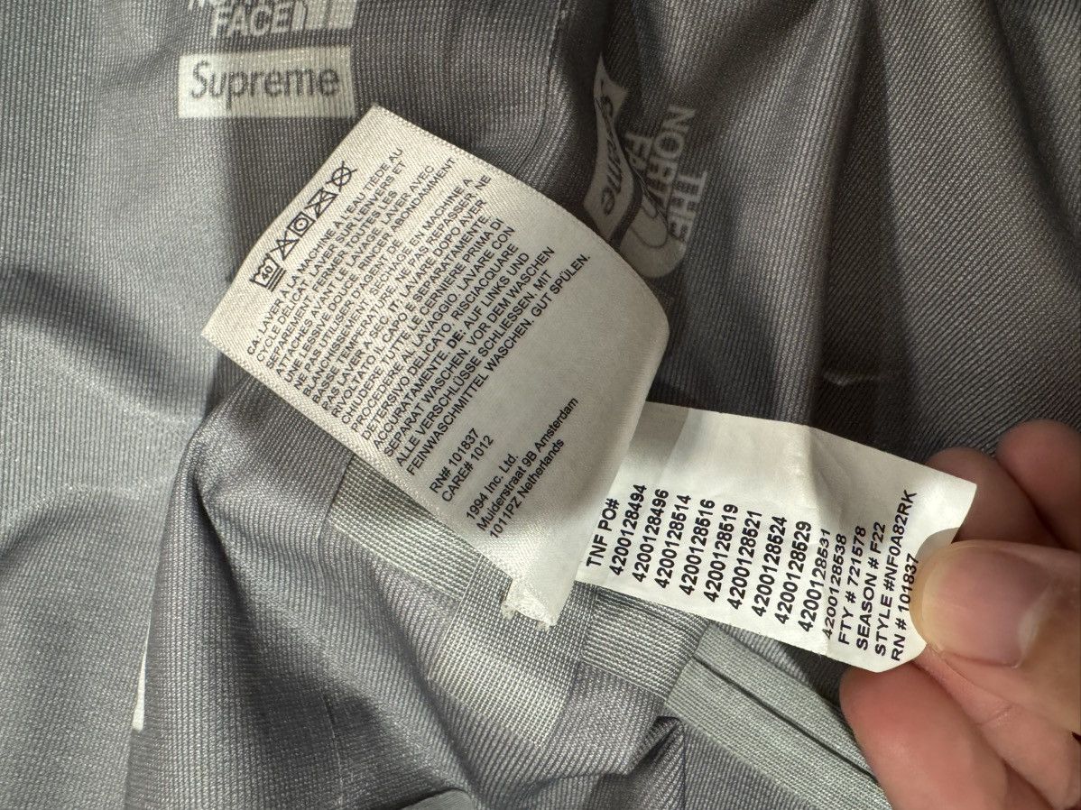 Supreme × The North Face Supreme x The North Face FW22 Size US L / EU 52-54 / 3 - 7 Thumbnail