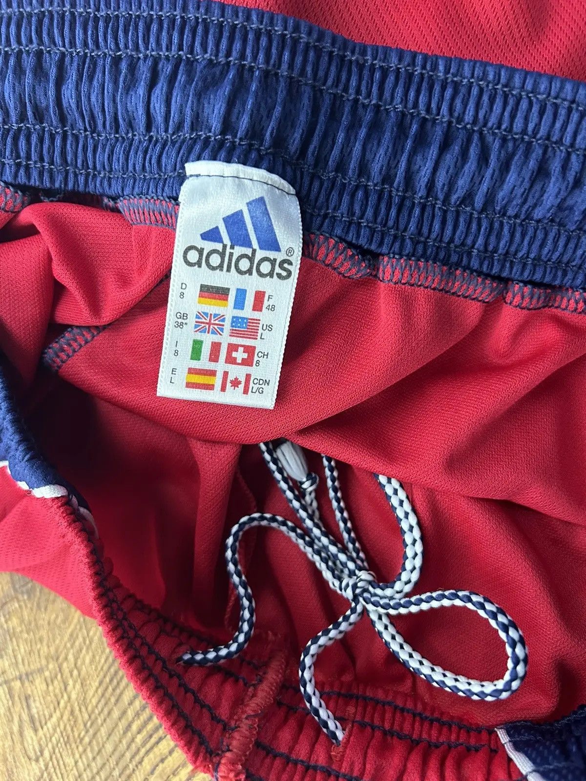 Adidas 00s Vintage Adidas FC Bayern Munchen 2000 Home Shorts Size US 36 / EU 52 - 7 Thumbnail