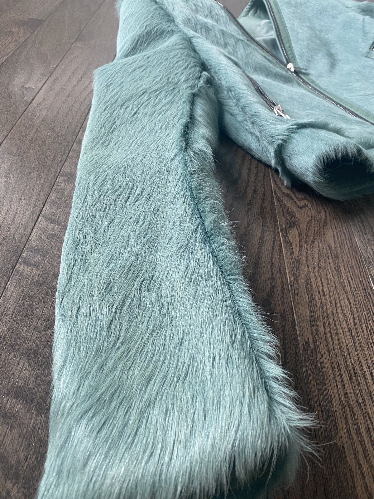 Rick Owens RICK OWENS FW22 TEC SHOULDERS KLAUS PONYHAIR COW FUR JACKET Size US L / EU 52-54 / 3 - 6 Thumbnail