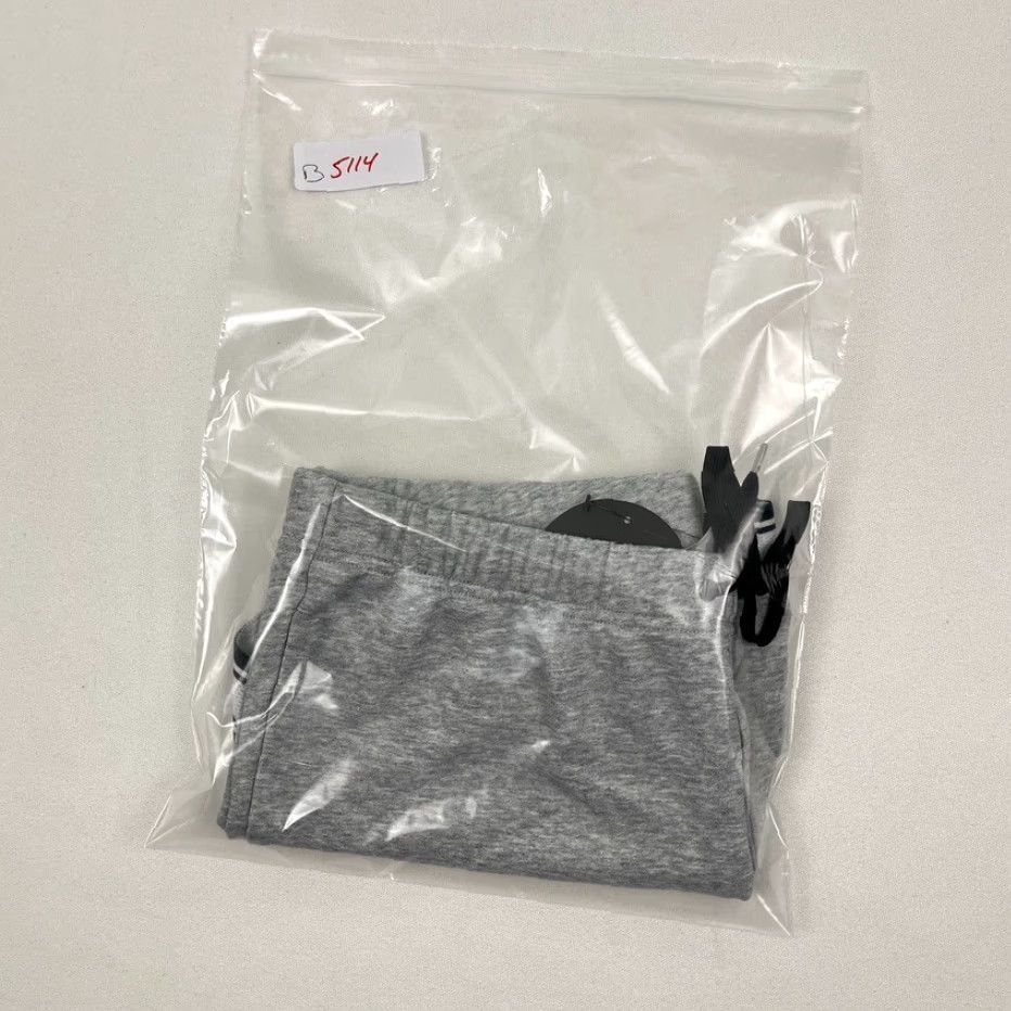 Vintage Andrew Christian Sweat Shorts Men Large 32 x 3.5" Gray Stretch Contrast Trim NEW Size US 33 - 8 Thumbnail
