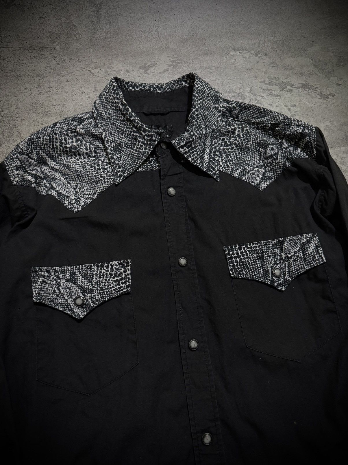 Hysteric Glamour Omkom snakeskin lgb ifsixwasnine shirt Size US M / EU 48-50 / 2 - 2 Thumbnail