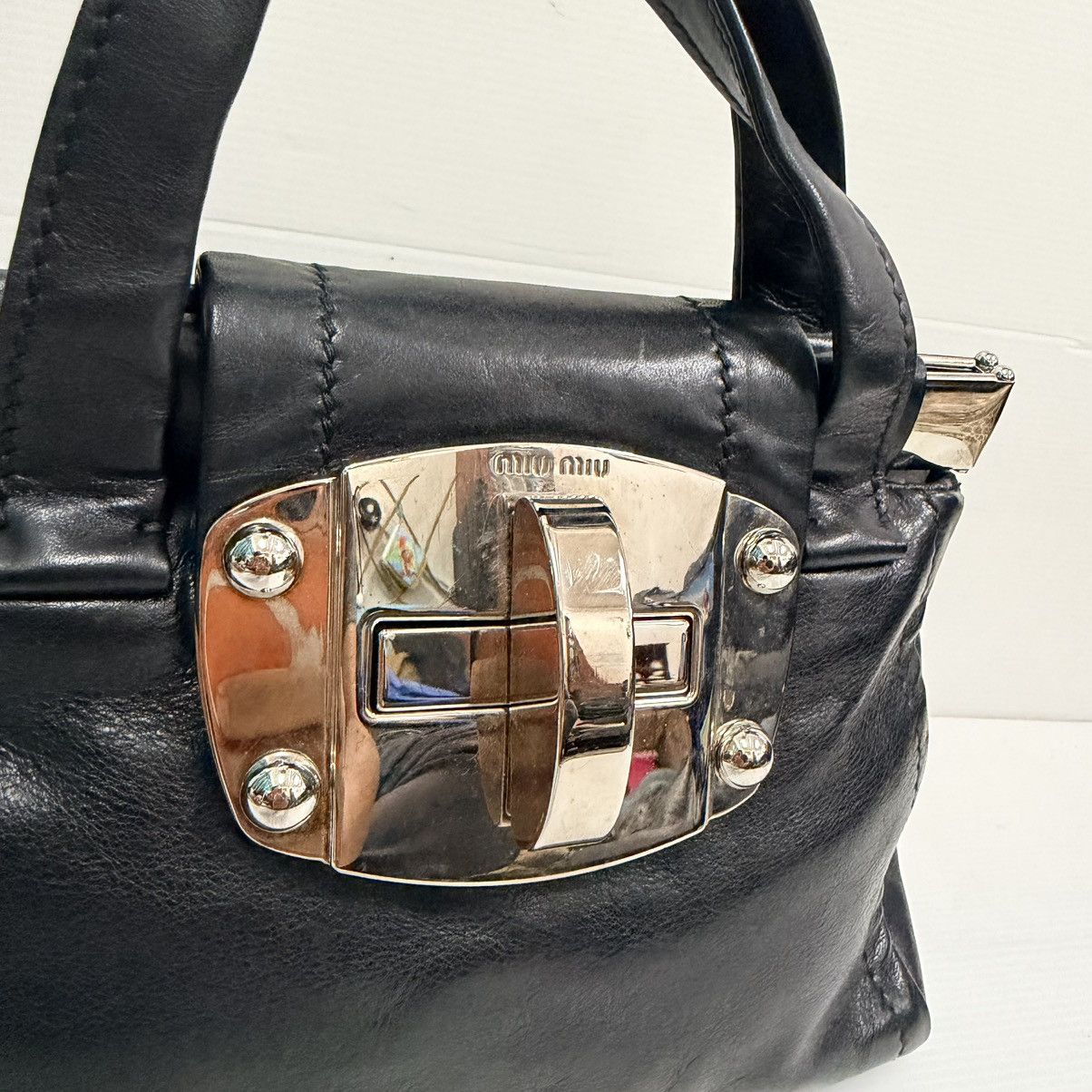 Miu Miu Miu Miu Black Leather Vitella Turnlock Satchel Bag Size ONE SIZE - 4 Thumbnail