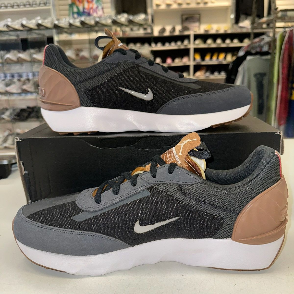 Jordan Brand × Nike Size 13 - Nike Jordan Granville DV1235-002 Dark Gray Brown Size US 13 / EU 46 - 2 Thumbnail