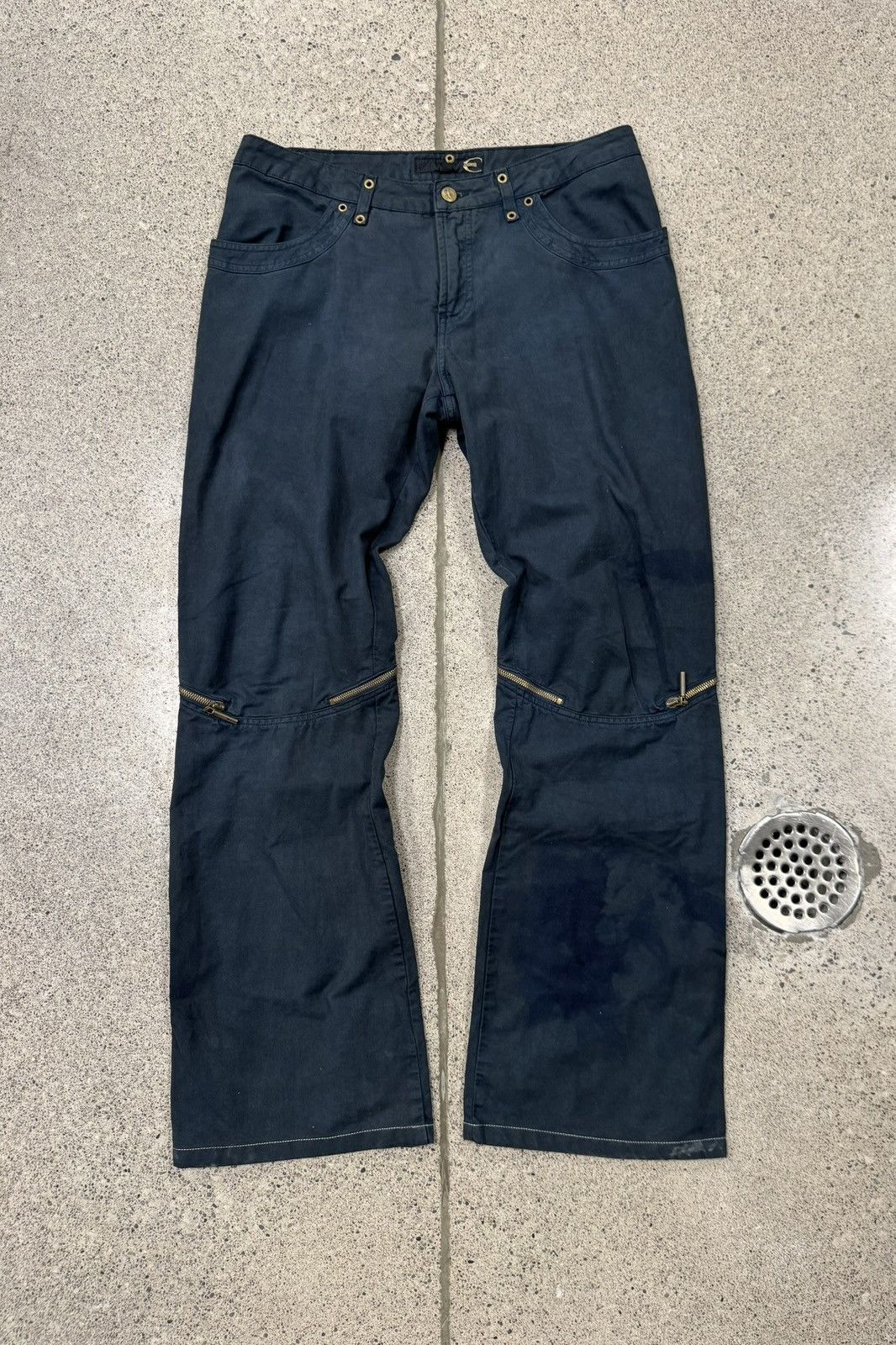 Roberto Cavalli 2000s Roberto Cavalli Flared ‘Zip-Knee’ Denim Size US 32 / EU 48 - 1 Thumbnail