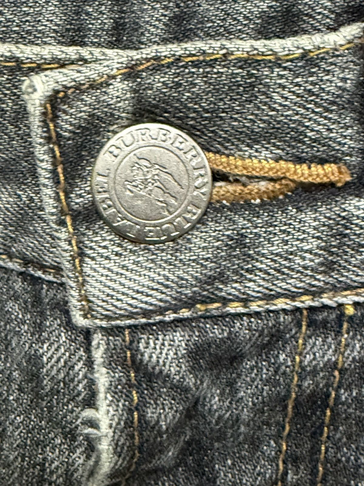 Burberry Vintage Burberry Jeans Pants rare distressed look a like Size US 32 / EU 48 - 7 Thumbnail