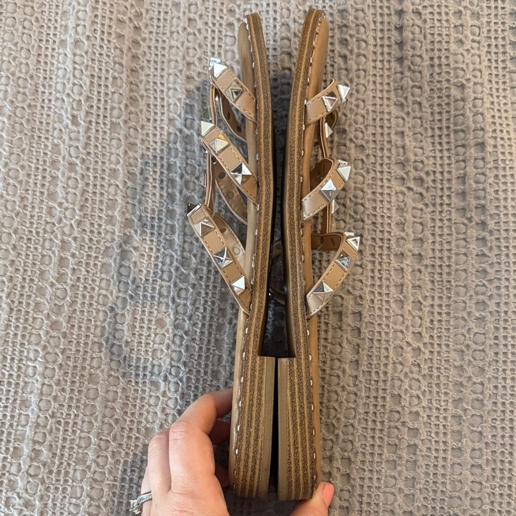 Steve Madden Steve Madden Beige Studded Sandals Size US 9.5 / IT 39.5 - 3 Thumbnail