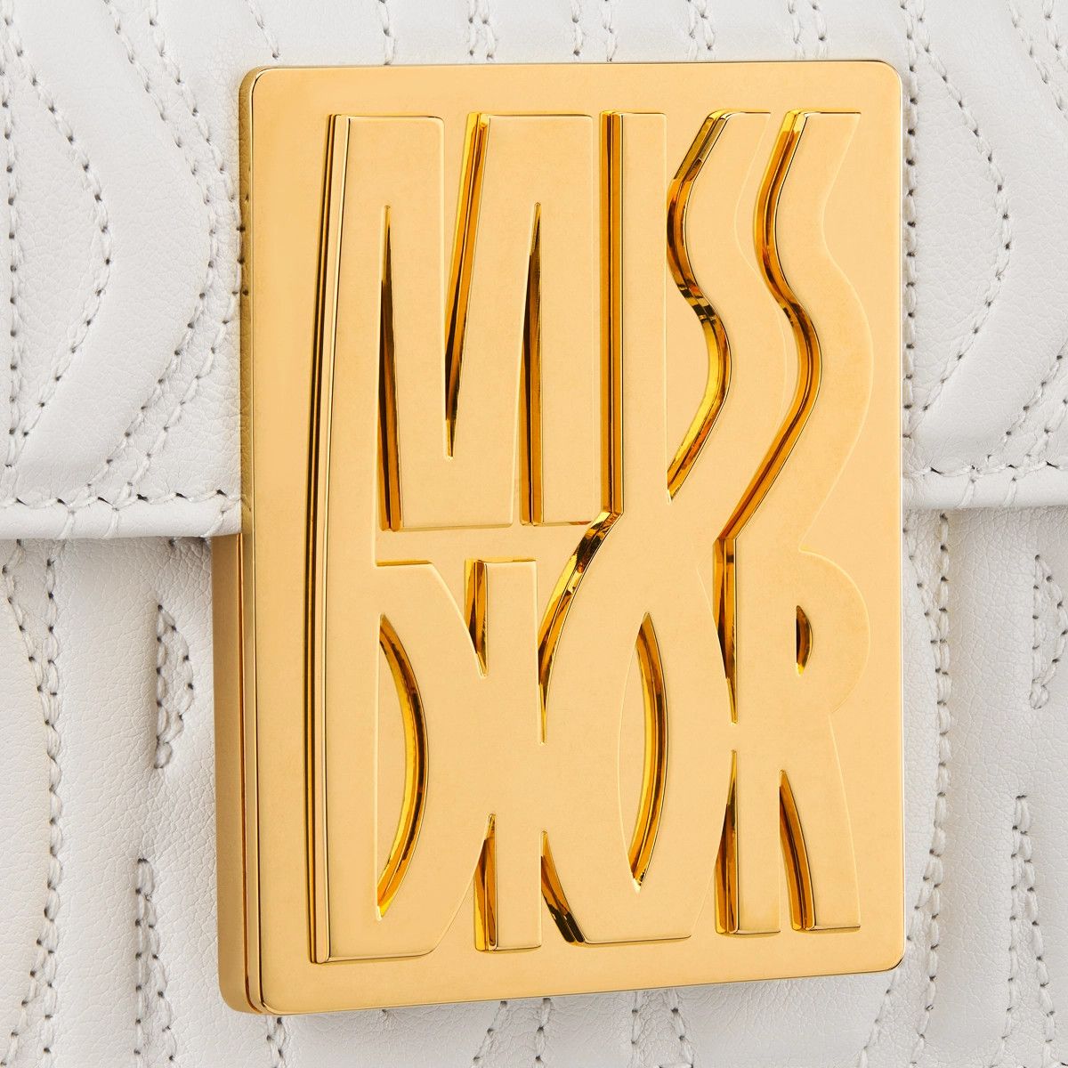 Dior o1bcso1str0226 Size:OS/Miss Dior Flap Bag in White Size ONE SIZE - 6 Thumbnail