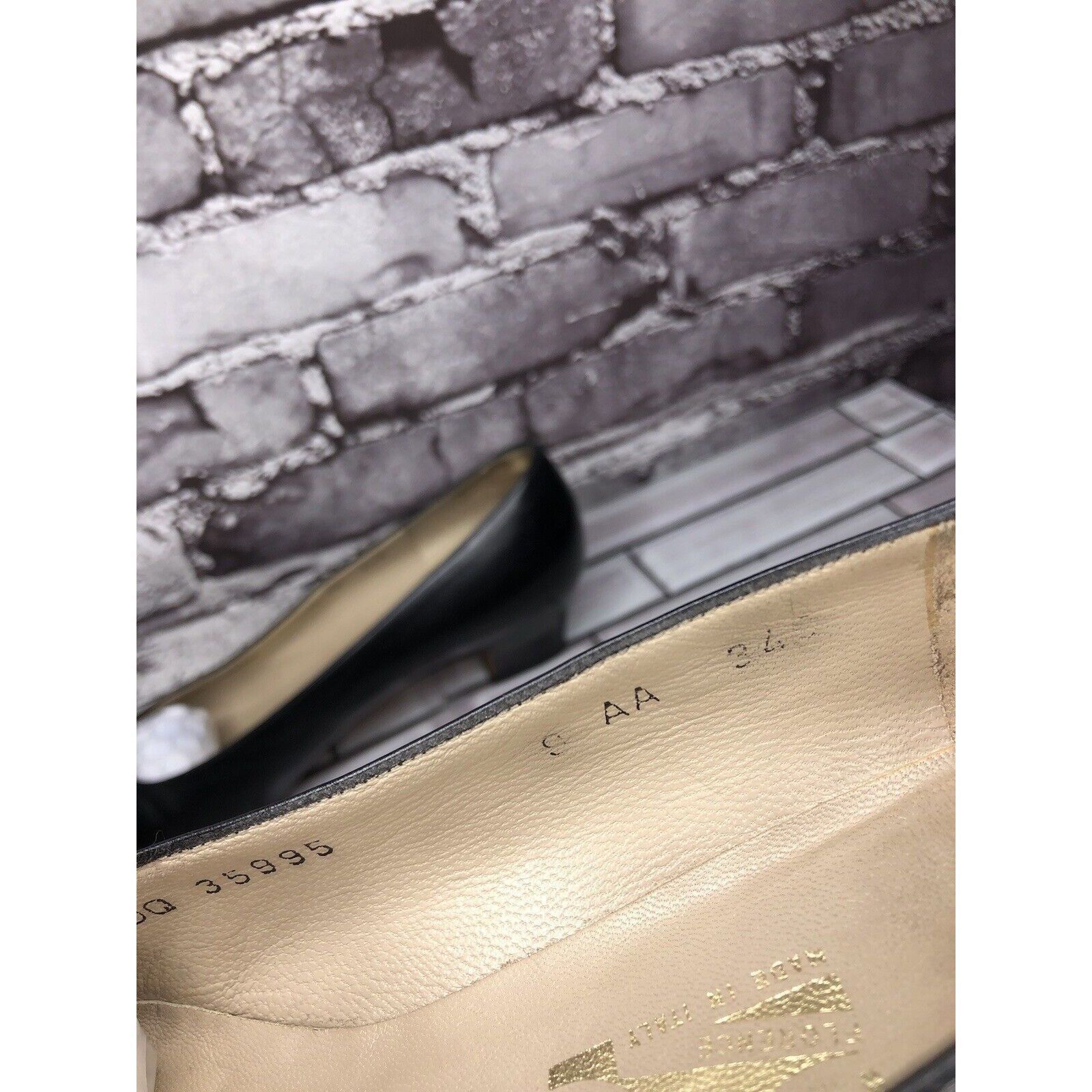Salvatore Ferragamo Salvatore Ferragamo Black Leather Cap Toe Pumps Dress Heels Size US 9 / IT 39 - 10 Thumbnail