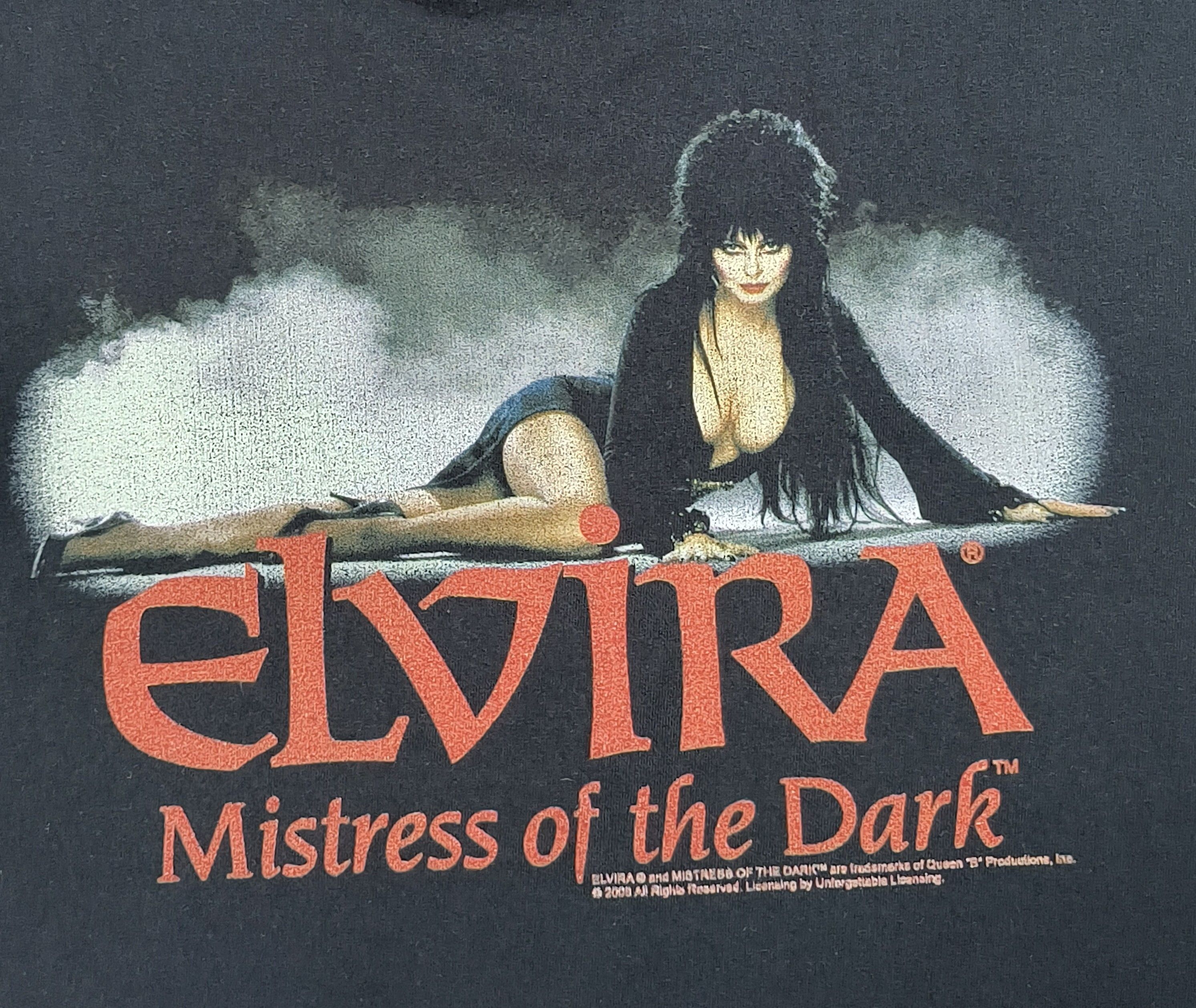 Jerzees Vintage Y2K Elvira Mistress of the dark movie tee Size US XXL / EU 58 / 5 - 1 Thumbnail