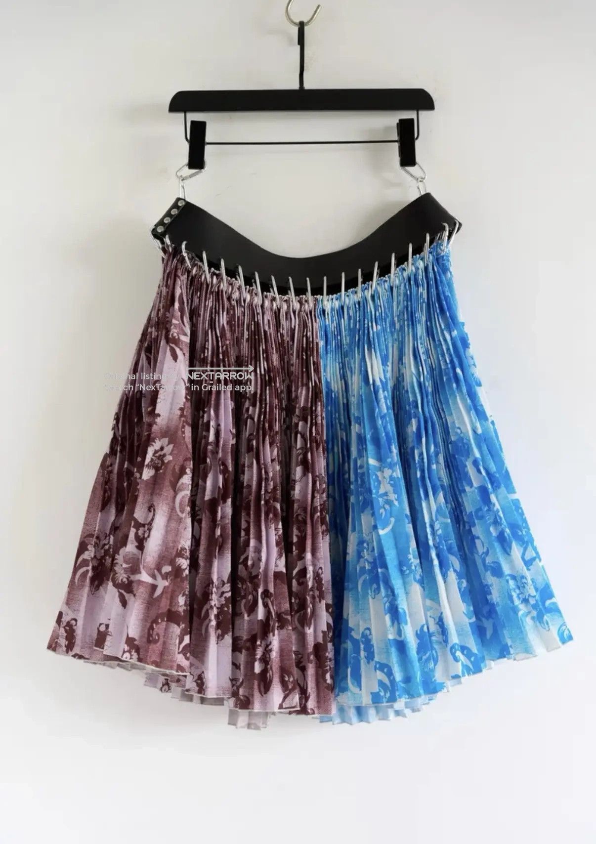 Chopova Lowena-Blocked Carabiner Pleated Skirt Kkkk132608 in Blue, Women's (Size 27) — image 2 of 6