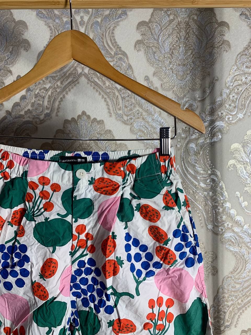 Marimekko × Uniqlo MARIMEKKO UNIQLO DESIGNER PRINT ART CRAZY JAPAN STYLE Y2K Size US 32 / EU 48 - 2 Thumbnail