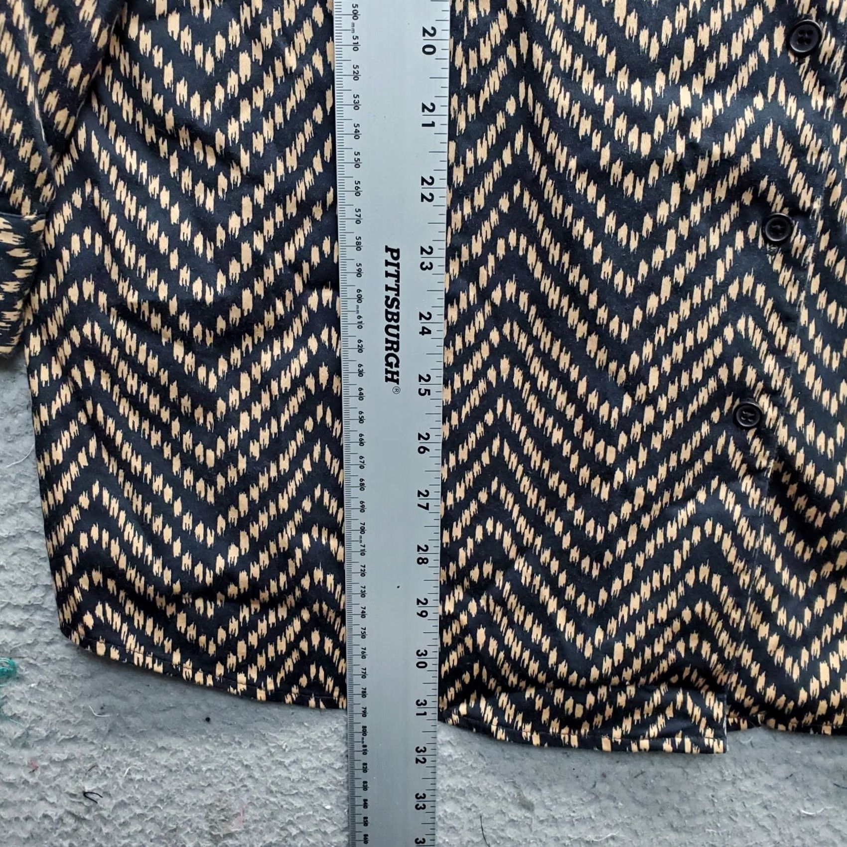 Vintage Chico's Womens XL Multi Chevron Print Tunic Shirt Long Sleeve Collared Button Up Size XL / US 12-14 / IT 48-50 - 3 Thumbnail