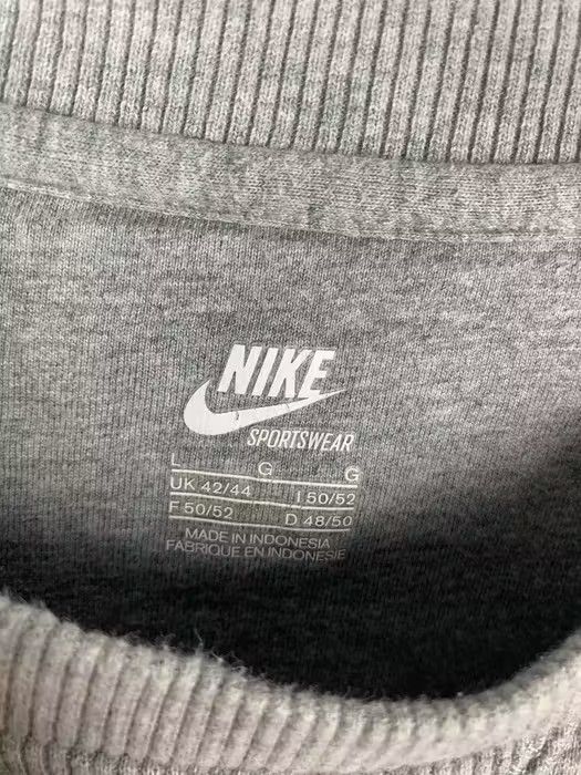 Nike Nike sweatshirt vintage spellout small logo size Large Size US L / EU 52-54 / 3 - 3 Thumbnail