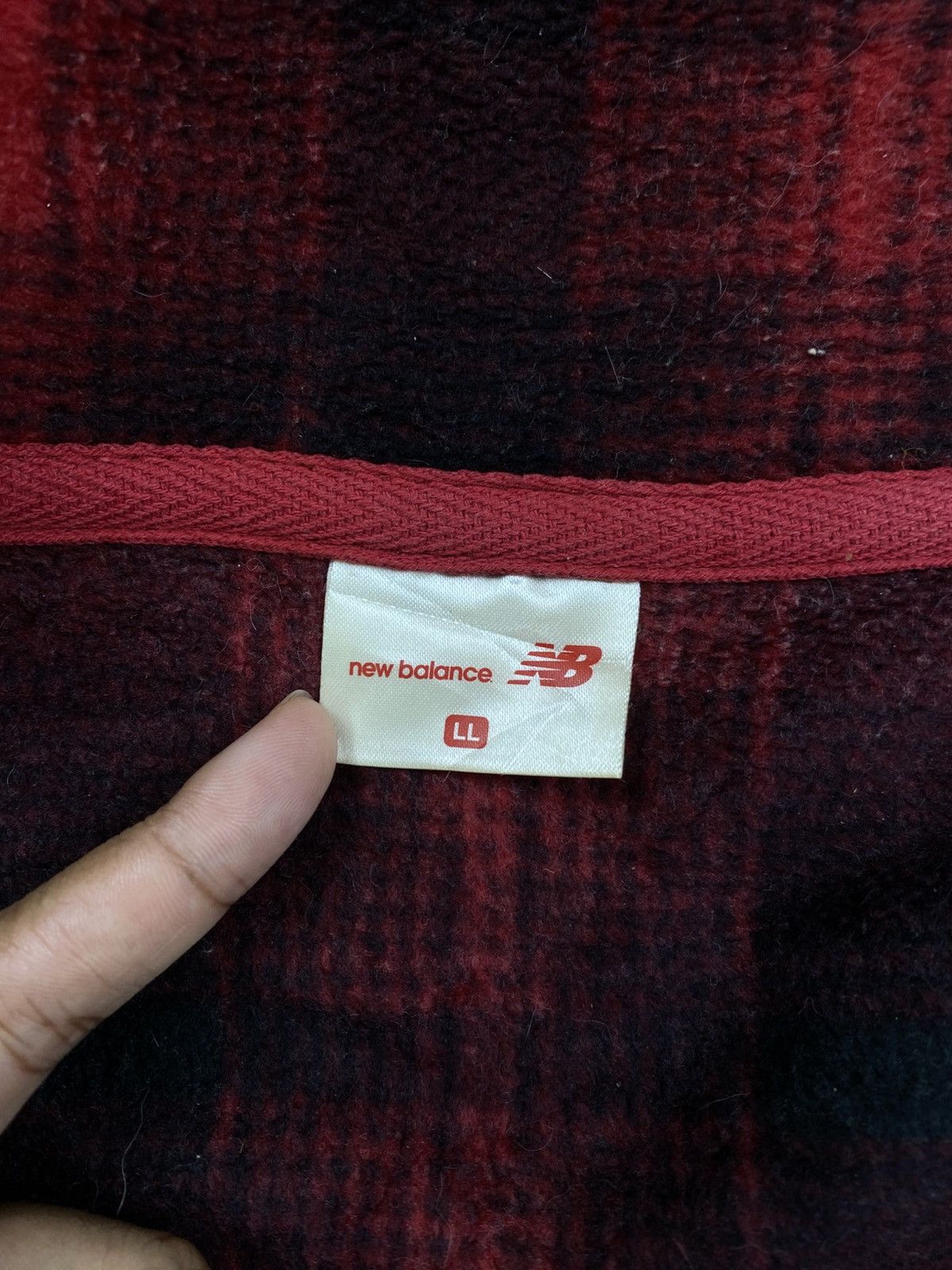 New Balance Vintage New Balance Red Checked Fleece Zipper Jacket Size US XL / EU 56 / 4 - 8 Thumbnail