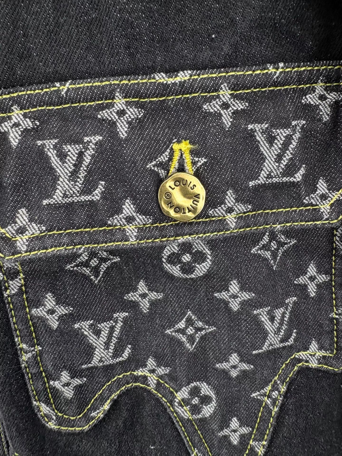 Louis Vuitton LOUIS VUITTON × NIGO Deconstructed Patchwork Denim Jacket Size US M / EU 48-50 / 2 - 3 Thumbnail