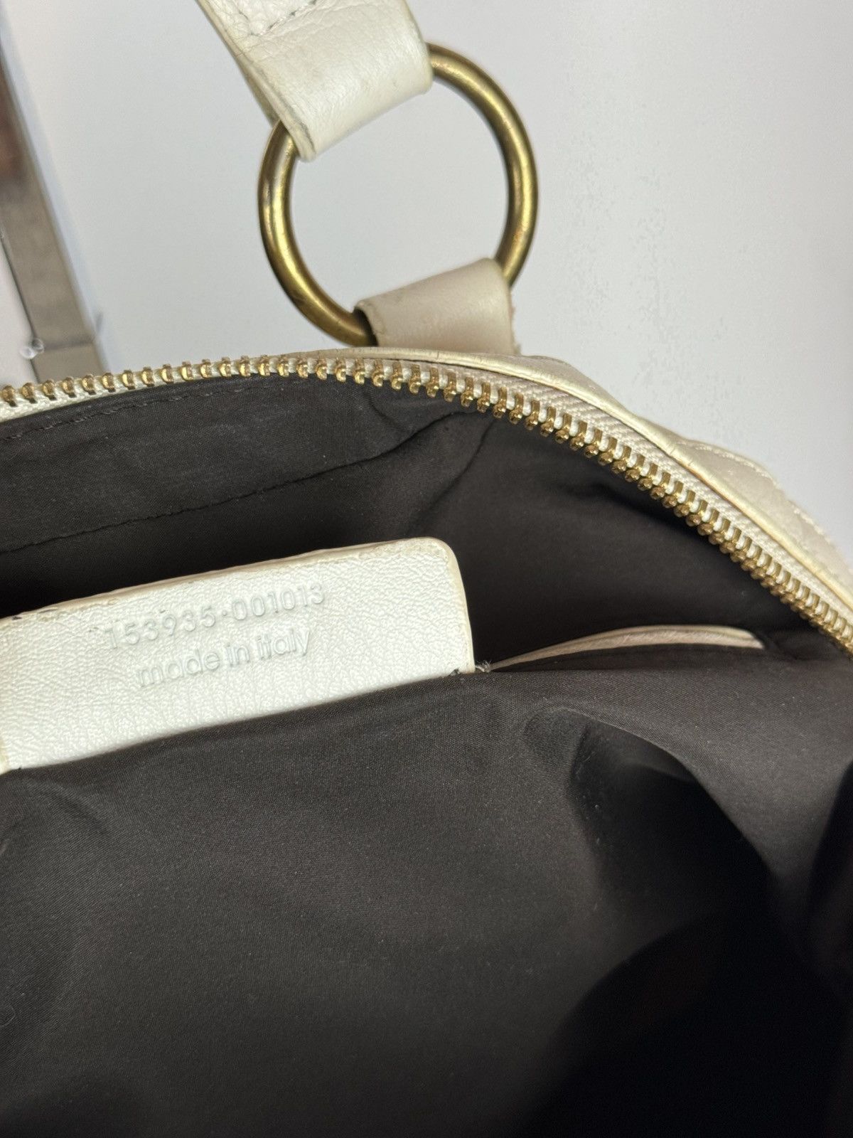 Yves Saint Laurent Leather bag Yves Saint Laurent original casual luxury item Size ONE SIZE - 8 Thumbnail